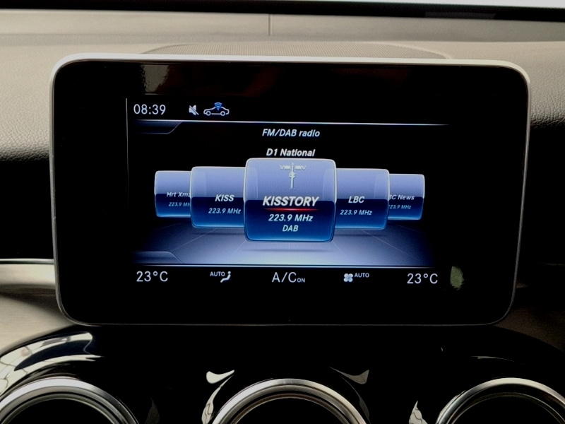 Used Mercedes-Benz GLC 2018 for sale - 77299689: Photo 10