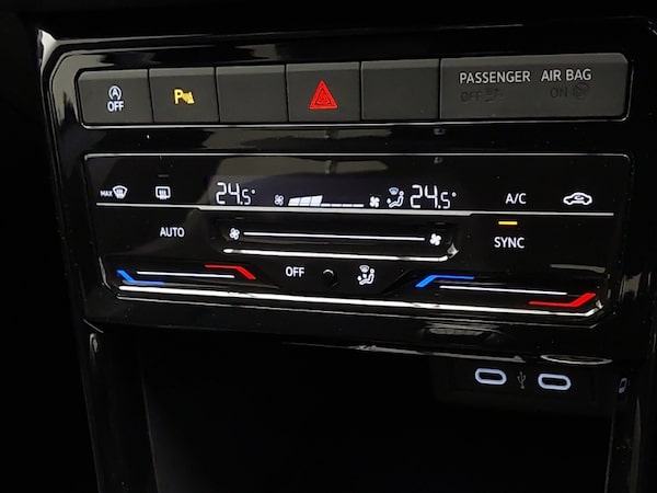 Used Volkswagen T-Cross 2023 for sale - 76230097: Photo 15