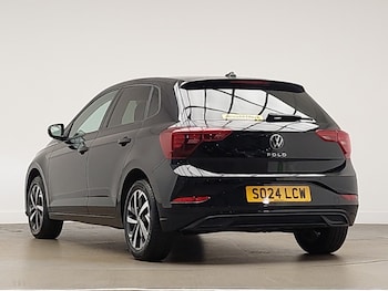 Used Volkswagen Polo 2024 for sale - 76387996: Photo