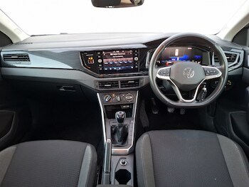 Used Volkswagen Polo 2023 for sale - 77320004: Photo