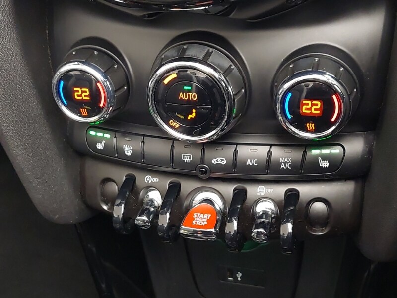 Used MINI Convertible 2019 for sale - 77630259: Photo 16