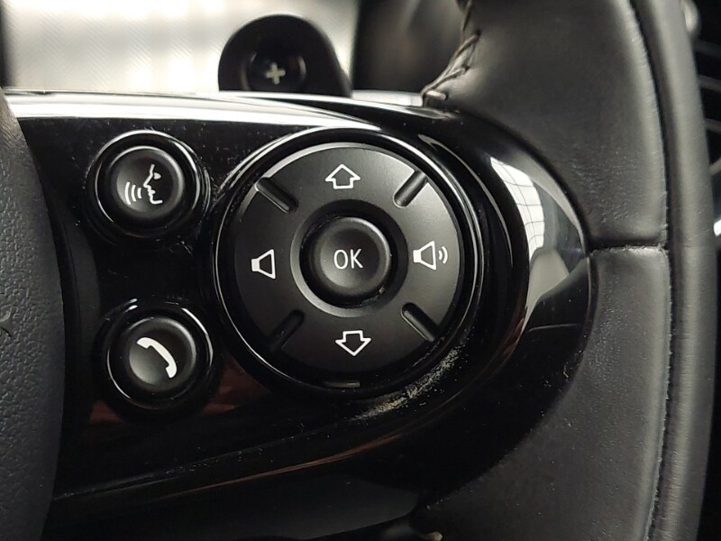 Used MINI Convertible 2019 for sale - 77630259: Photo 19