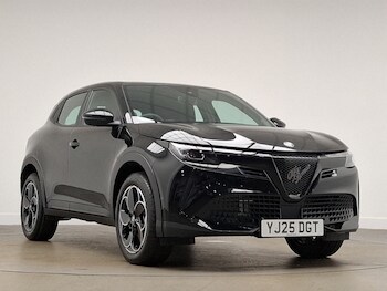 Used Alfa Romeo Junior 2025 for sale - 76464830: Photo