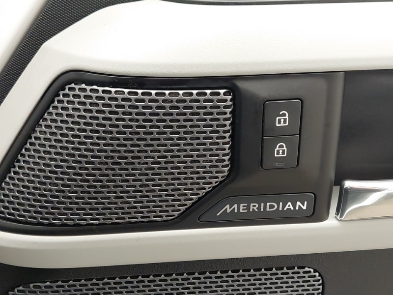 Used Land Rover Defender 2020 for sale - 76145117: Photo 17