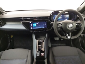 Used Alfa Romeo Junior 2025 for sale - 76763582: Photo