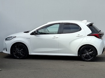 Used Toyota Yaris 2021 for sale - 75640835: Photo
