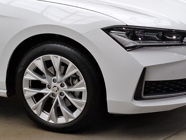 Used Skoda Superb 2024 for sale - 76221263: Photo 9