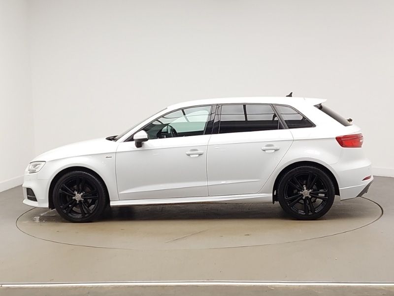 Used Audi A3 2018 for sale - 77933233: Photo 4