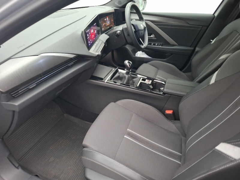 Used Vauxhall Astra 2024 for sale - 76897437: Photo 5