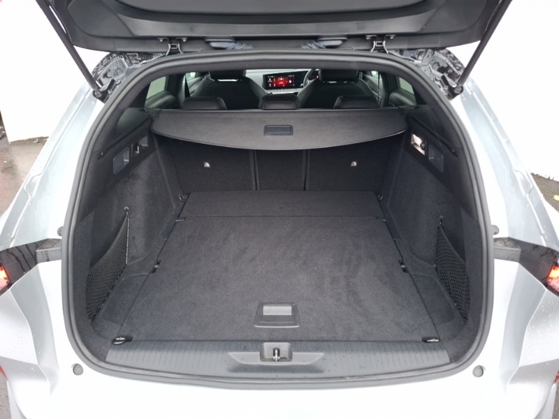 Used Vauxhall Astra 2024 for sale - 76897437: Photo 8