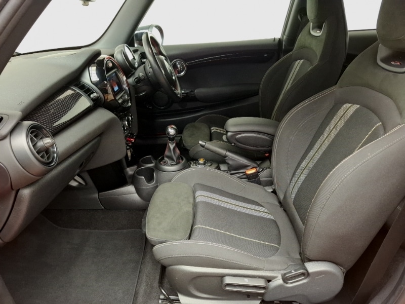 Used MINI Hatch 2019 for sale - 77663869: Photo 5