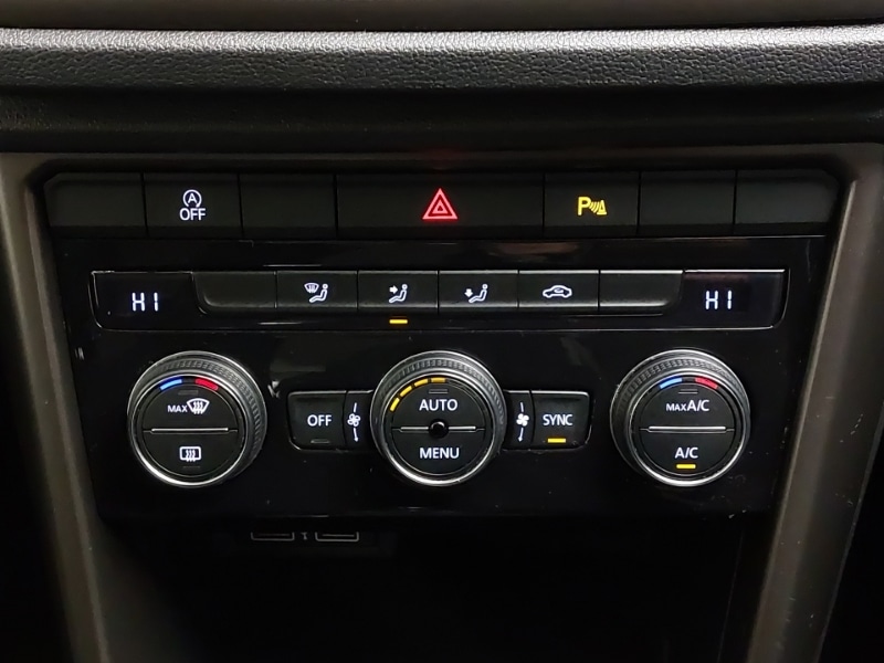 Used Volkswagen T-Roc 2018 for sale - 76901983: Photo 16