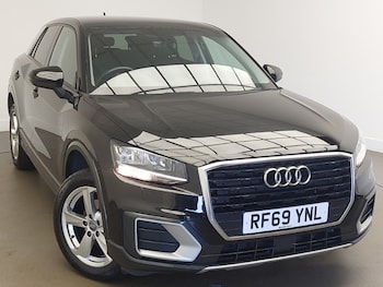 Audi - Q2
