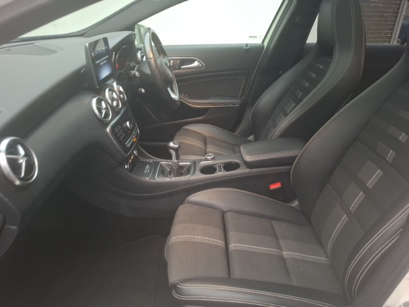 Used Mercedes-Benz A-Class 2018 for sale - 76498071: Photo 5