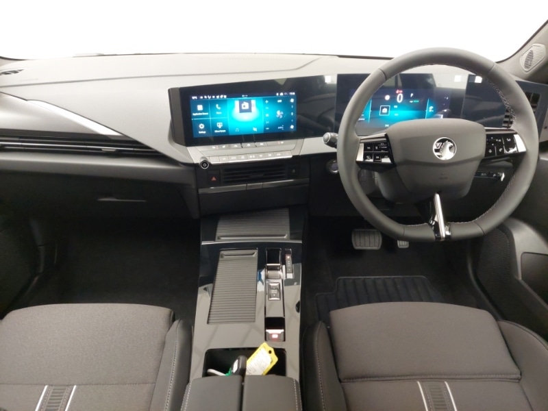 Used Vauxhall Astra 2025 for sale - 76533147: Photo 2