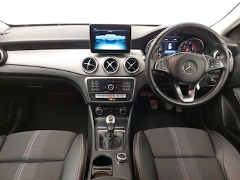 Used Mercedes-Benz GLA 2019 for sale - 77475854: Photo