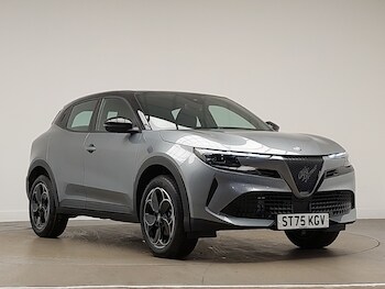 Used Alfa Romeo Junior 2025 for sale - 76763578: Photo