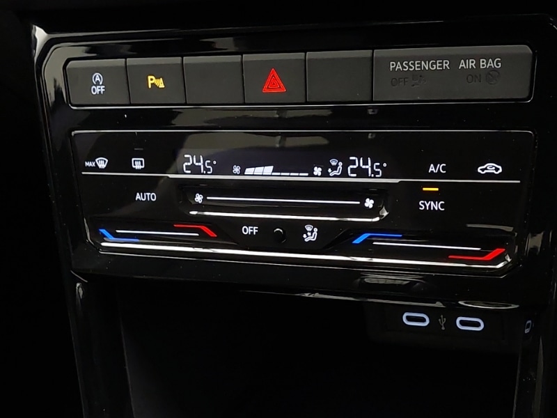 Used Volkswagen T-Cross 2023 for sale - 77062803: Photo 15