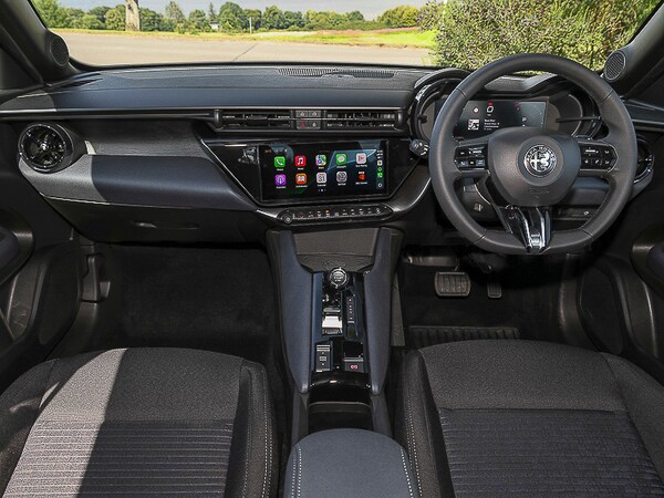Used Alfa Romeo Junior 2025 for sale - 75518417: Photo 2