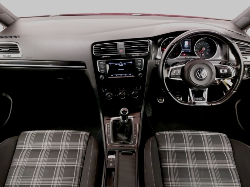 Used Volkswagen Golf 2014 for sale - 77873895: Photo 2