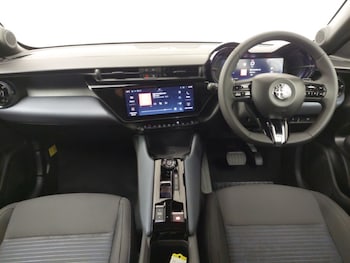 Used Alfa Romeo Junior 2025 for sale - 76383878: Photo