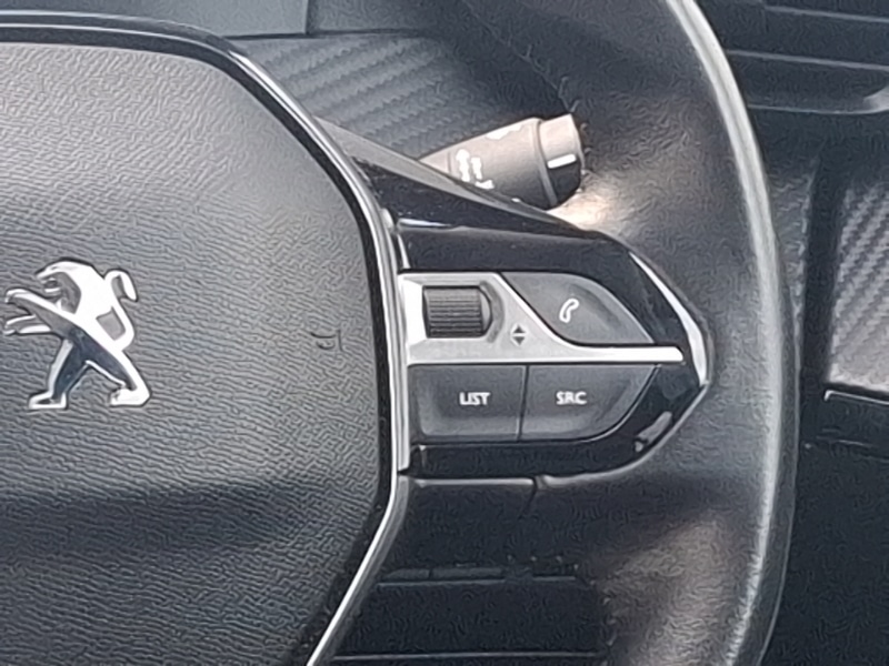 Used Peugeot 2008 2020 for sale - 76651772: Photo 11