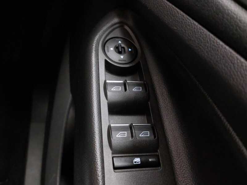 Used Ford Kuga 2017 for sale - 76613908: Photo 17