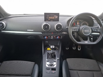 Used Audi A3 2018 for sale - 76230080: Photo 2
