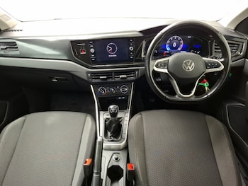 Used Volkswagen Polo 2024 for sale - 78816092: Photo