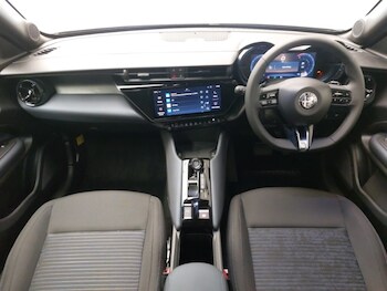 Used Alfa Romeo Junior 2025 for sale - 76763575: Photo