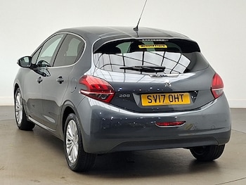 Used Peugeot 208 2017 for sale - 79419998: Photo