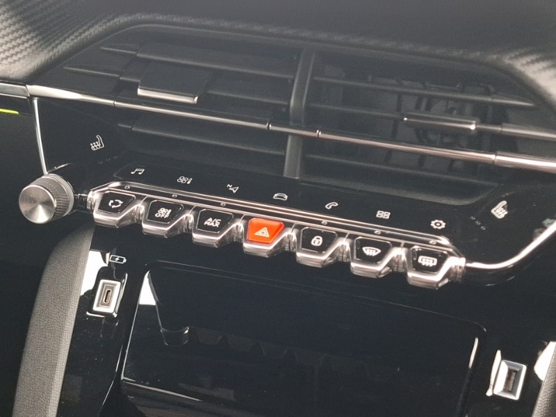 Used Peugeot 2008 2022 for sale - 76408101: Photo 17