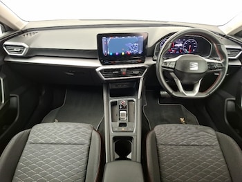 Used SEAT Leon 2023 for sale - 79447375: Photo