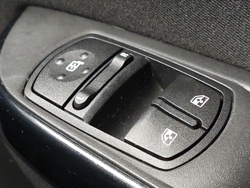 Used Vauxhall Corsa 2018 for sale - 77035097: Photo 16