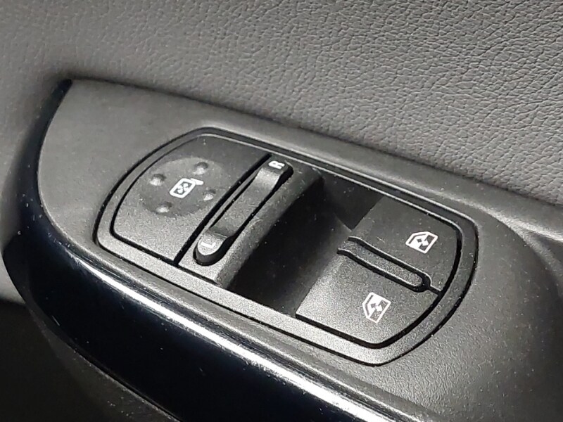 Used Vauxhall Corsa 2017 for sale - 77299727: Photo 17