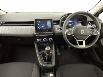 Used Renault Clio 2025 for sale - 79310726: Photo