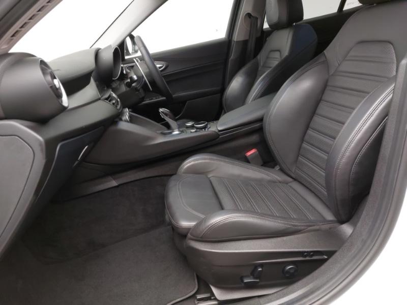 Used Alfa Romeo Giulia 2019 for sale - 76816031: Photo 5