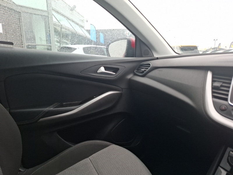 Used Vauxhall Grandland X 2018 for sale - 76160304: Photo 19