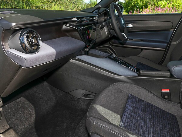 Used Alfa Romeo Junior 2025 for sale - 75518736: Photo 5