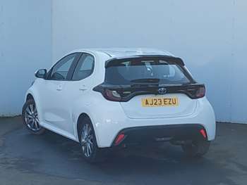 Used Toyota Yaris 2023 for sale - 74088698: Photo