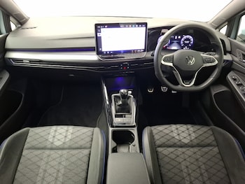 Used Volkswagen Golf 2024 for sale - 76187951: Photo 2