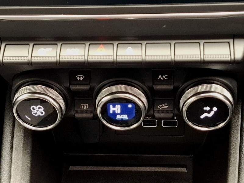 Used Renault Clio 2024 for sale - 77448585: Photo 17