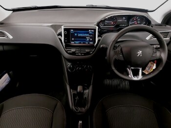 Used Peugeot 208 2018 for sale - 77595885: Photo