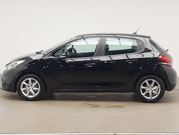 Used Peugeot 208 2018 for sale - 77595885: Photo