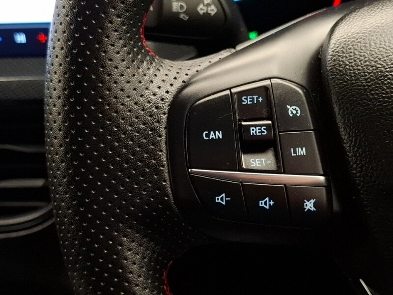 Used Ford Focus 2023 for sale - 78079835: Photo 18