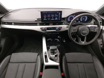 Used Audi A4 2022 for sale - 77299729: Photo