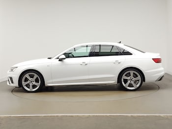 Used Audi A4 2022 for sale - 77299729: Photo