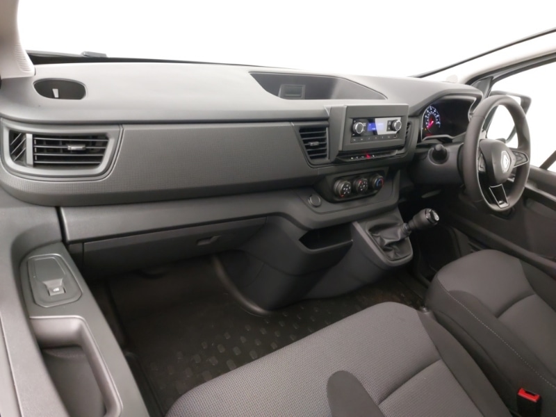 Used Renault Trafic 2024 for sale - 77987633: Photo 2