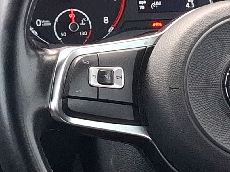 Used Volkswagen Polo 2018 for sale - 76506725: Photo 10