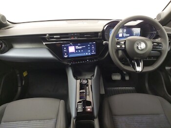 Used Alfa Romeo Junior 2025 for sale - 76785753: Photo